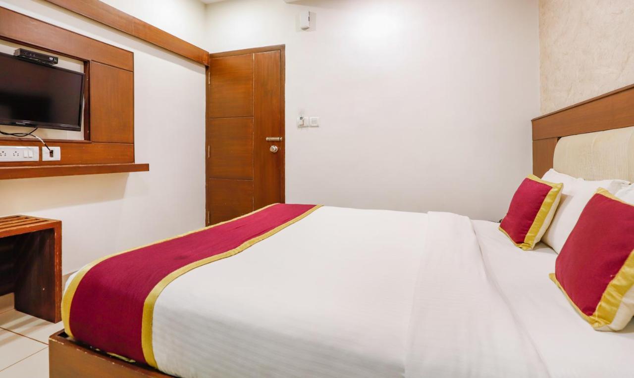 เดอะ เมาน์ ซิตี้ ใกล้สถานกงสุลสหรัฐอเมริกา Hotel เชนไน ภายนอก รูปภาพ