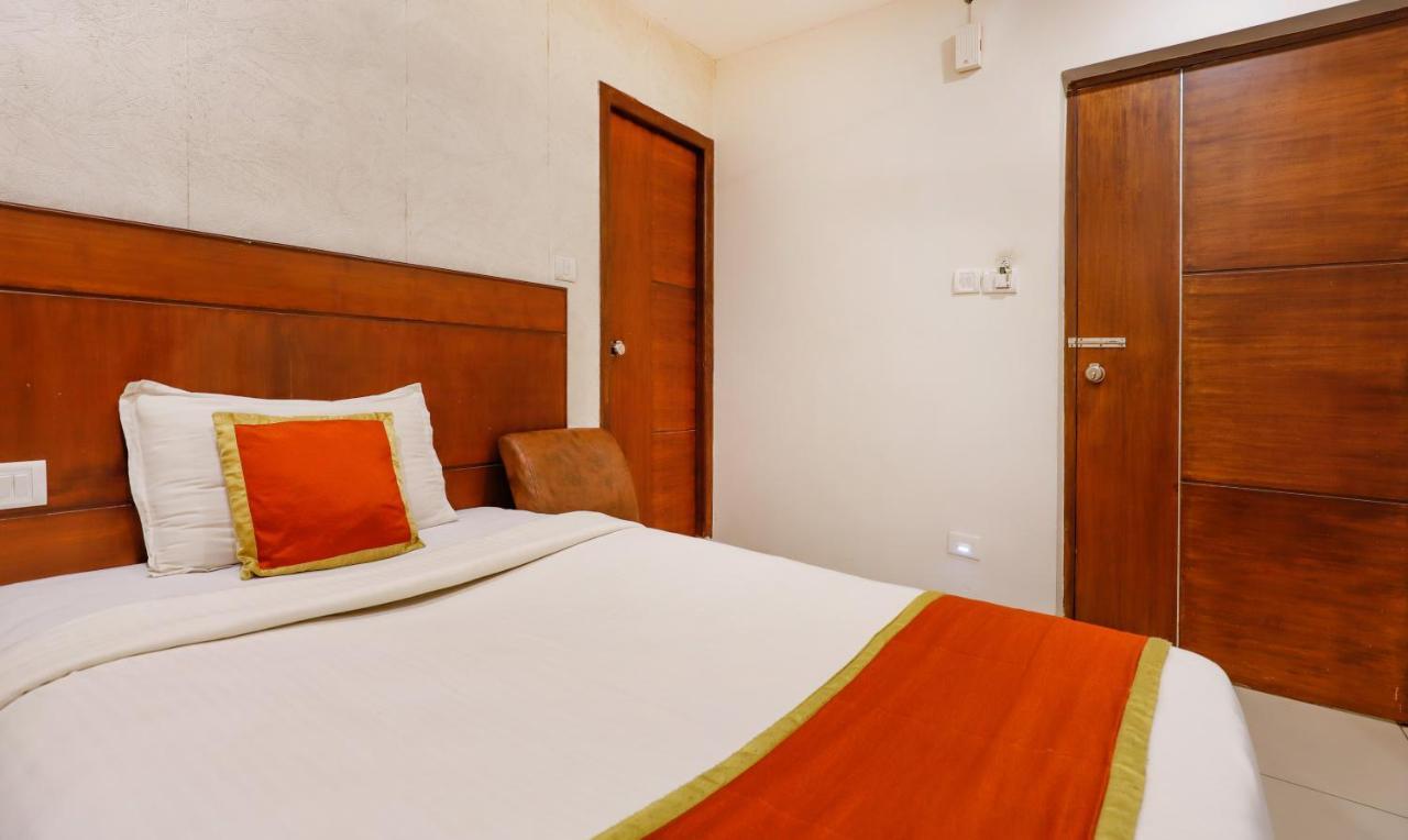 เดอะ เมาน์ ซิตี้ ใกล้สถานกงสุลสหรัฐอเมริกา Hotel เชนไน ภายนอก รูปภาพ